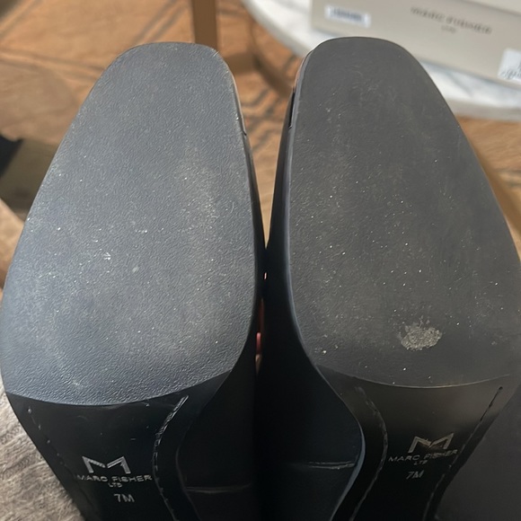 Marc Fisher Black Leather Taline Bootie - Size 7 - Picture 5 of 7